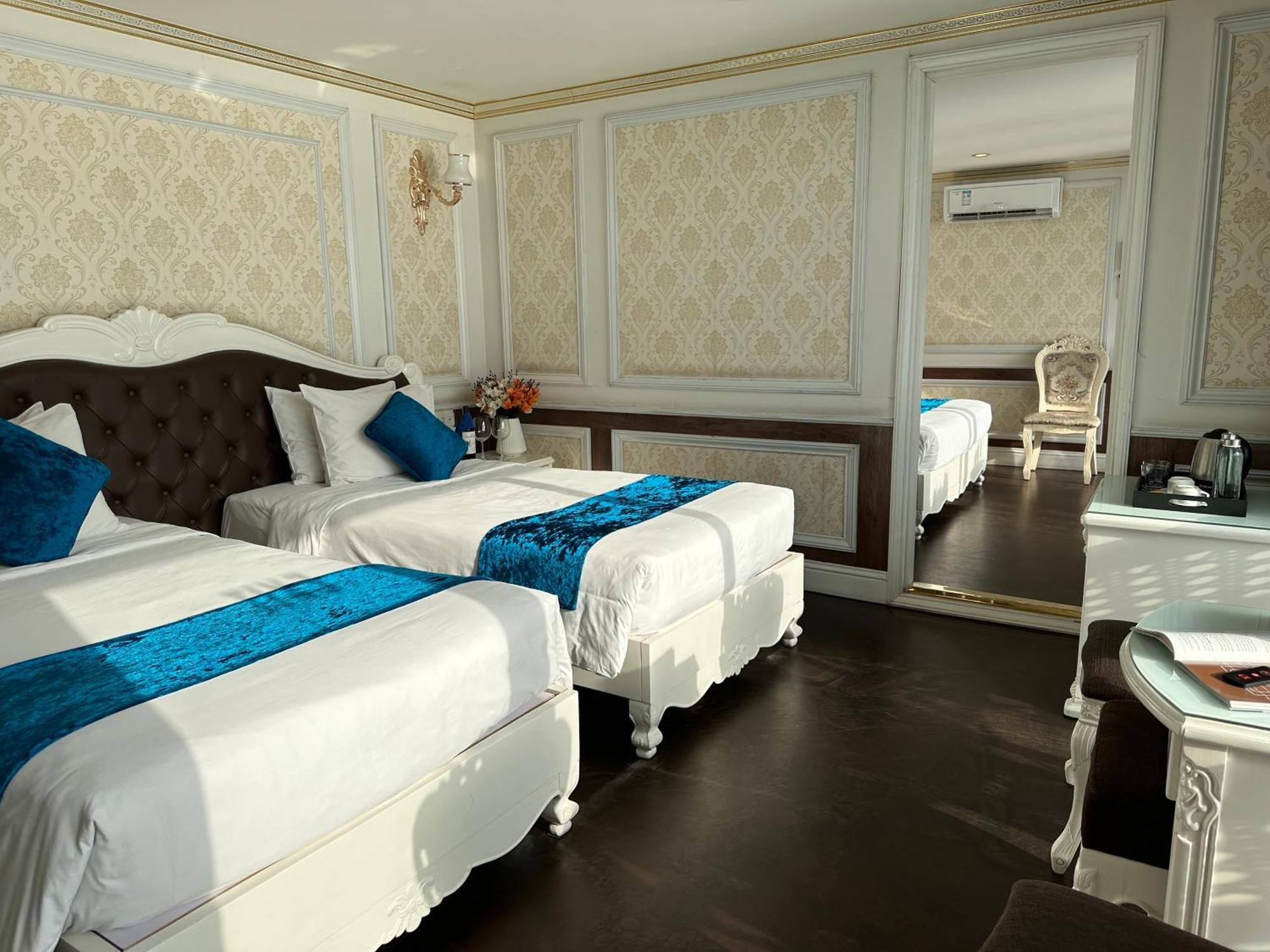 Отель Ha Long Aqua Legend Cruise Экстерьер фото
